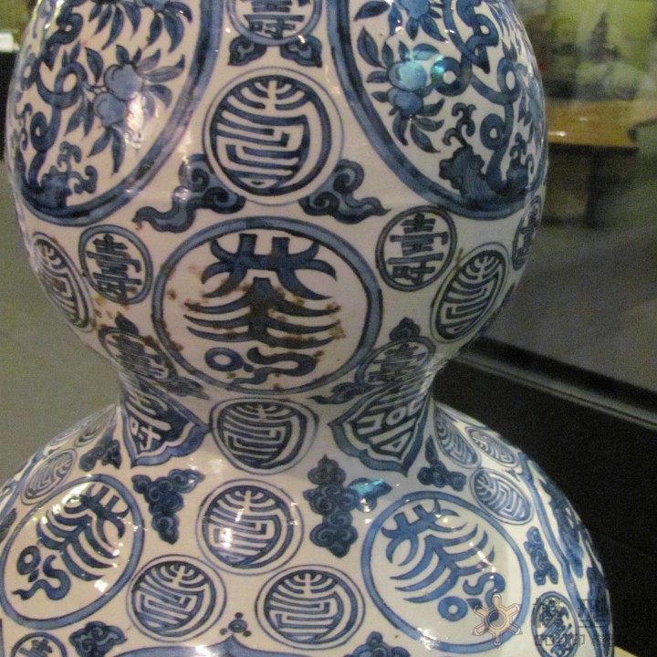 明代青花瓷花瓶扫描模型