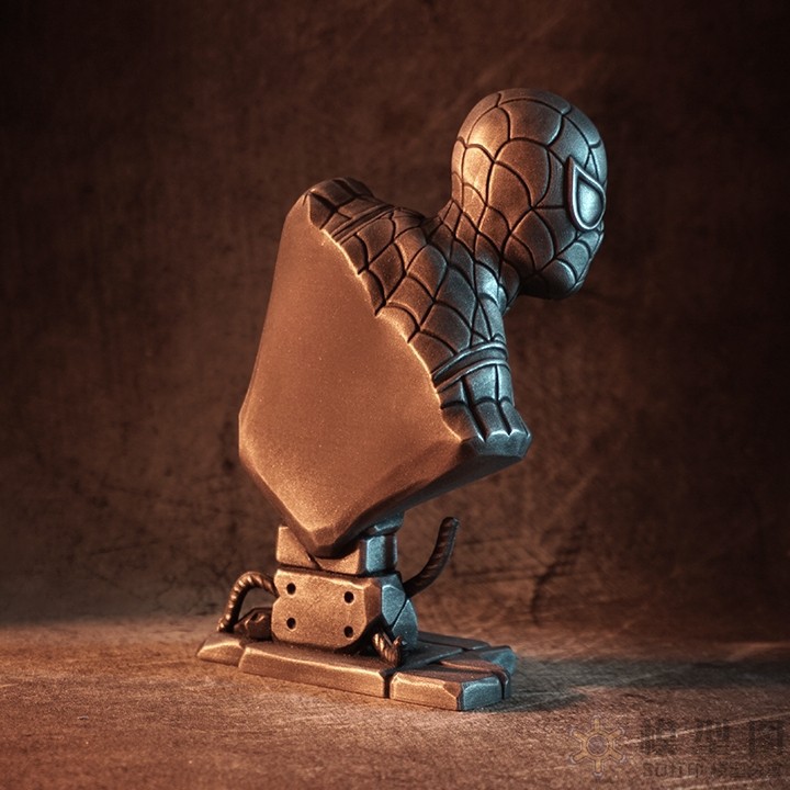 半身蜘蛛侠雕塑模型